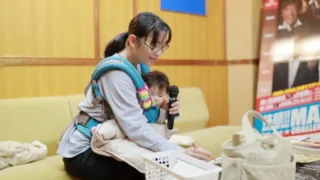 【ヒトカラ】子連れでヒトカラはあり？一人専用ブースは利用できるの？ 