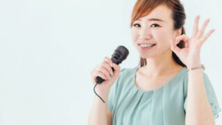 ヒトカラで追加料金を支払う必要がある？割増料金が必要なカラオケ店・時間帯まとめ 